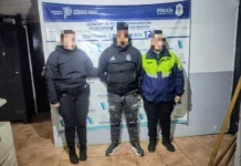 Golpeó a su pareja con un caño y terminó aprehendido