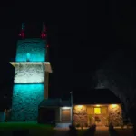 Sierra de los Padres celebró el Día de la Bandera con nuevos mástiles y la torre tanque iluminada de celeste y blanco WhatsApp Image 2026-06-20 at 19.14.27