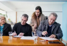 El Municipio inauguró un nuevo CAPS en la zona sur y renovó el convenio de la Oficina Municipal de Empleo