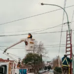 El Municipio comenzó un Plan de Iluminación LED que llegará a 13 barrios y beneficiará a más de 80 mil vecinos WhatsApp Image 2026-07-23 at 15.59.54