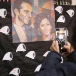 Descubrieron una placa en homenaje a Tomás Fresneda y Mercedes Algarañaz, víctimas de la Noche de las Corbatas image4
