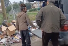 Indignación en la zona del Faro: un hombre fue grabado mientras arrojaba basura en la vía pública y denunciarán la patente