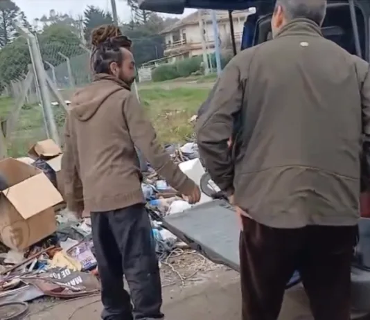 Indignación en la zona del Faro: un hombre fue grabado mientras arrojaba basura en la vía pública y denunciarán la patente