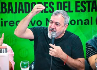 Tras las críticas de Andrés Rodríguez, Aguiar lo desafió a fijar una fecha de paro conjunto en la administración pública y así “romper el techo salarial”