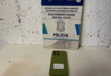 Siete personas protagonizaron una riña en pleno centro y recuperaron un celular robado