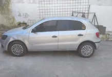 Rompió a martillazos la ventanilla de un auto y terminó aprehendido