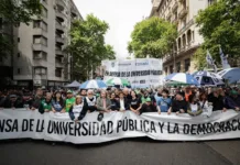 Kicillof participó de la 5° Marcha Federal Universitaria