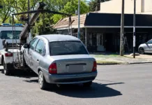El COM detectó y secuestró el auto que casi atropella a varias personas a la salida de un boliche